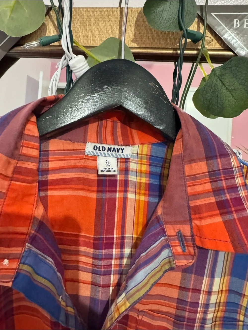 Old Navy Men's Red, Blue & Orange Plaid Short-Sleeve Button-Down Shirt